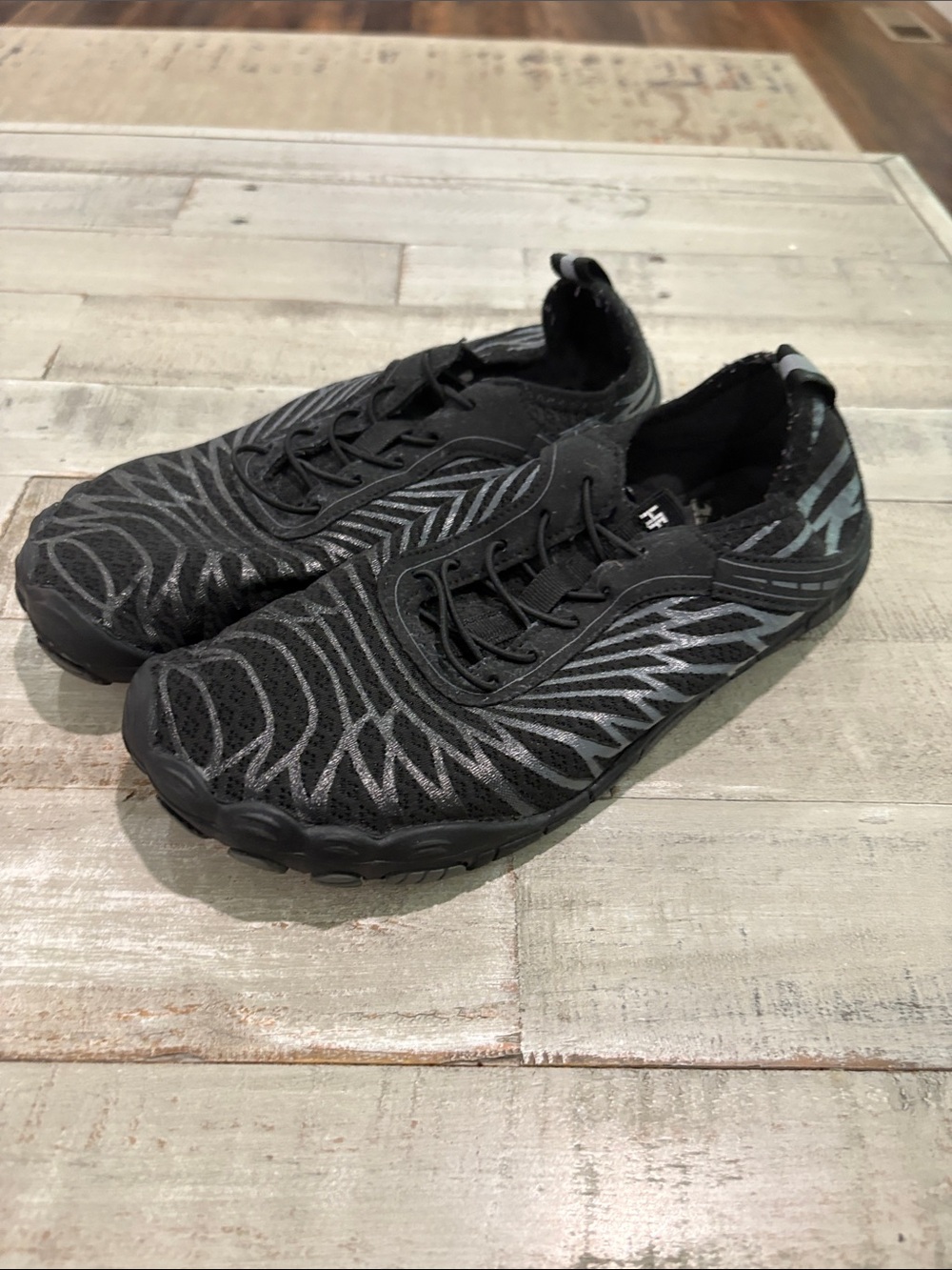 HIKE FOOTWEAR Barefoot Lightweight Black Athletic Slip-On  sneakers
